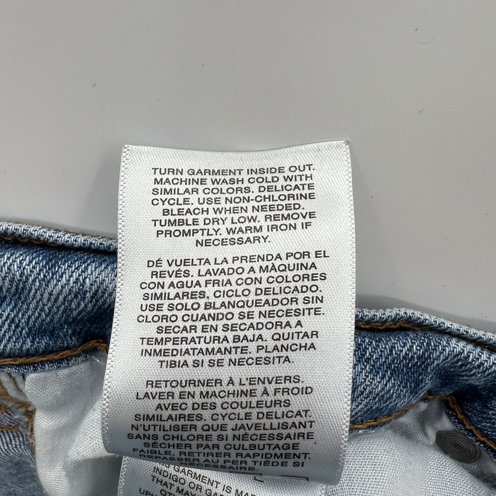 Kensie Jeans The Slim Light Wash Distressed Denim Cropped Jeans Womens 10/30 - Picture 8 of 8